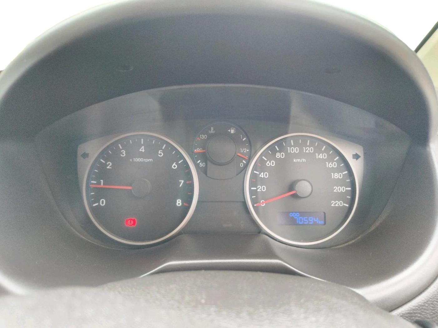 2013 Hyundai i20 MAGNA 1.2, Petrol, Manual, 70,700 km, interior
