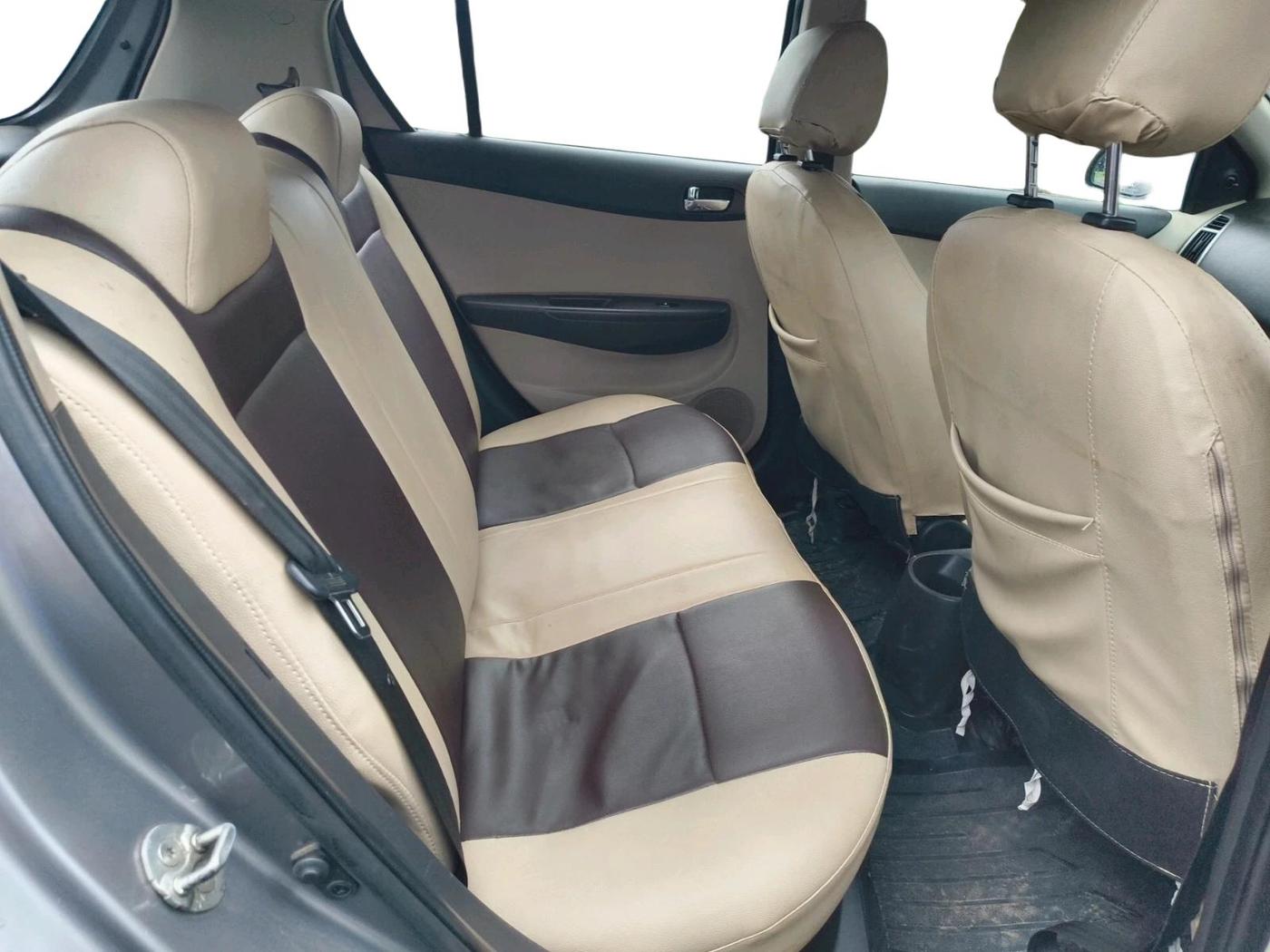 2013 Hyundai i20 MAGNA 1.2, Petrol, Manual, 70,700 km, interior