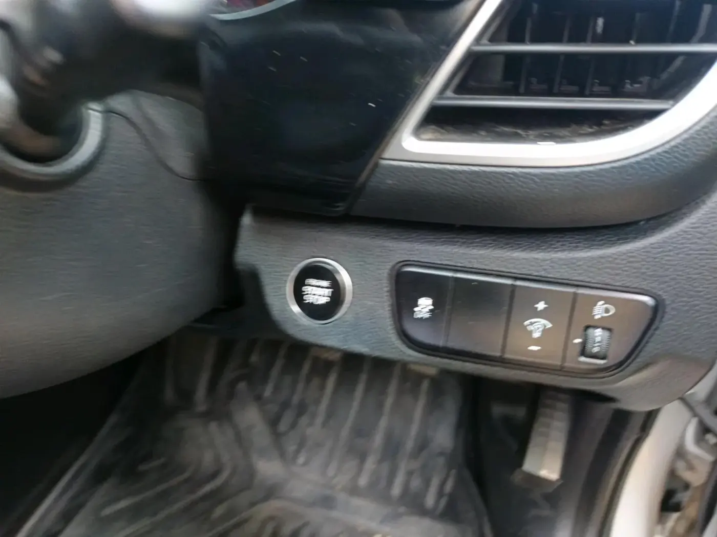 2023 KIA SELTOS HTK PLUS 1.5 IMT, Petrol, Manual, 1,08,298 km, interior