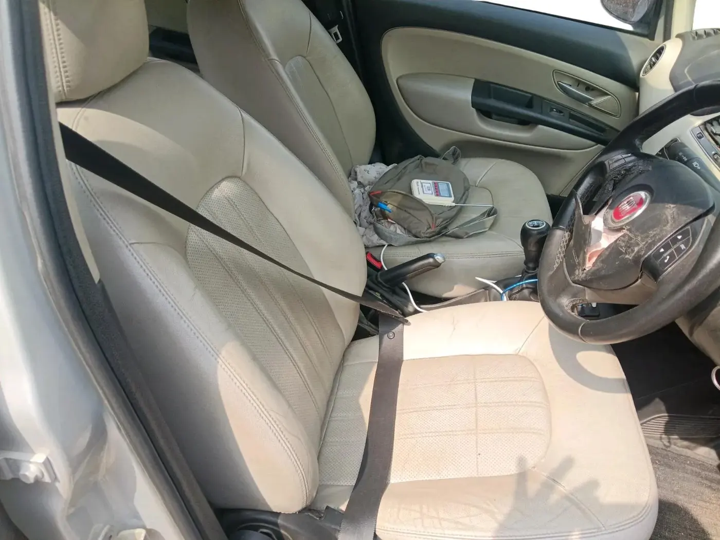 2016 Fiat Linea EMOTION 1.4 L T JET, Petrol, Manual, 89,910 km, interior