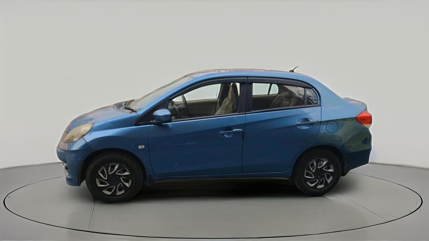 2013 Honda Amaze 1.5L I-DTEC S, Diesel, Manual, 98,473 km, exterior