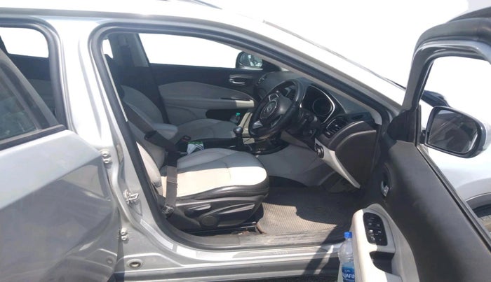 2017 Jeep Compass LIMITED 2.0 DIESEL, Diesel, Manual, 1,19,273 km, interior