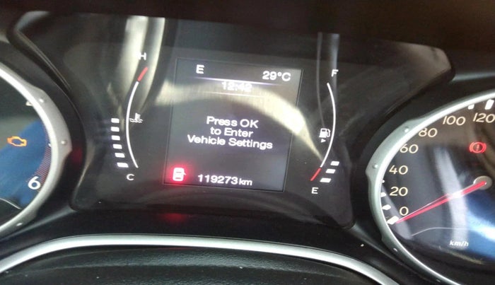 2017 Jeep Compass LIMITED 2.0 DIESEL, Diesel, Manual, 1,19,273 km, interior