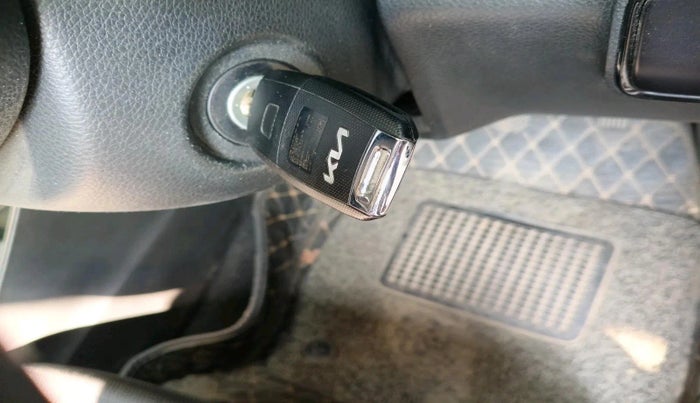 2022 KIA SONET HTK PLUS 1.2, Petrol, Manual, 42,909 km, interior