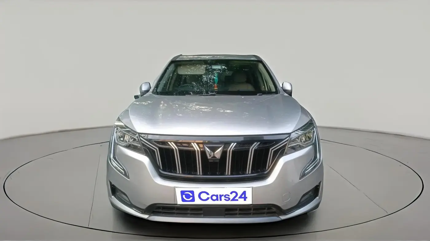 2022 Mahindra XUV700 AX 7 D MT 7 STR, Diesel, Manual, 1,02,075 km, exterior