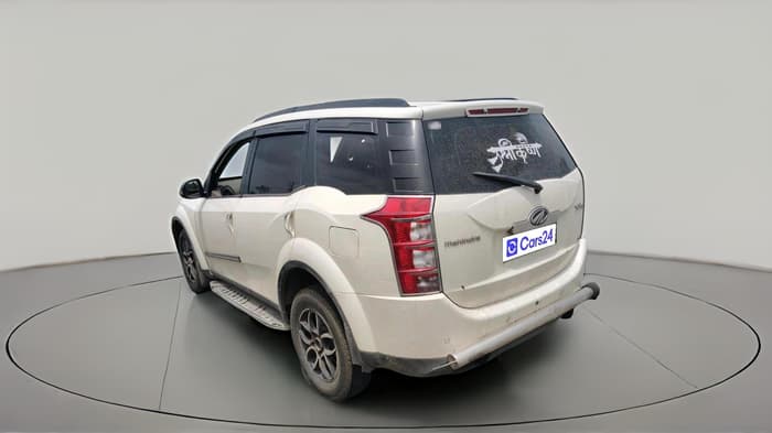 2015 Mahindra XUV500 W6, Diesel, Manual, 1,09,971 km, exterior
