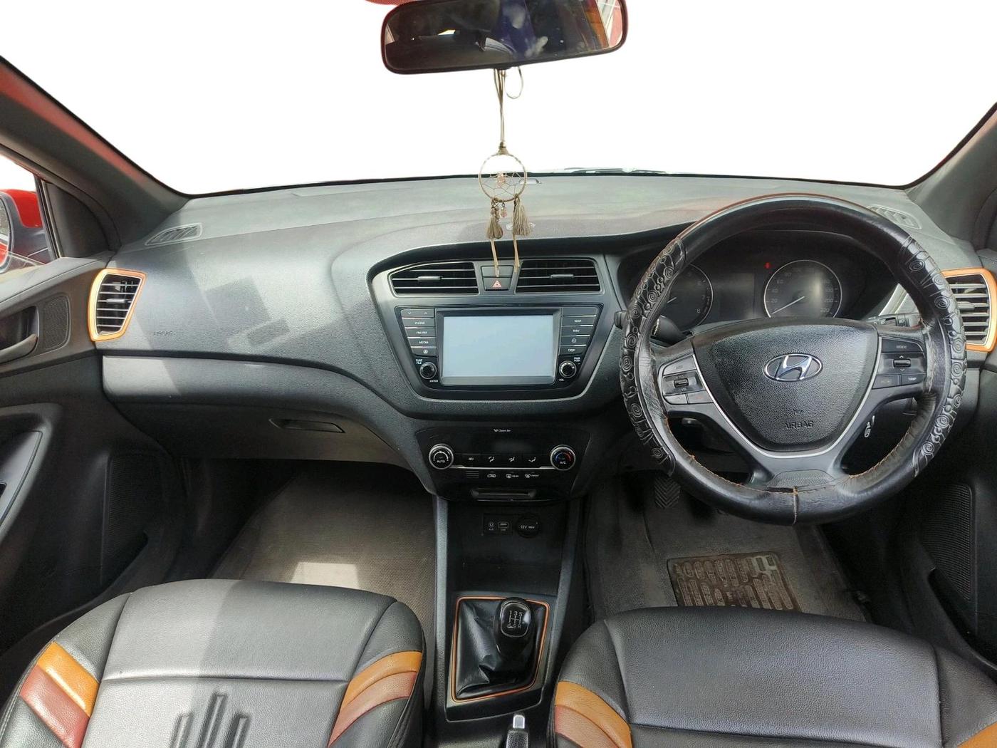 2017 Hyundai Elite i20 ASTA 1.2 DUAL TONE, Petrol, Manual, 50,017 km, interior