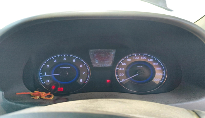 2011 Hyundai Verna FLUIDIC 1.6 VTVT SX, CNG, Manual, 52,500 km, interior