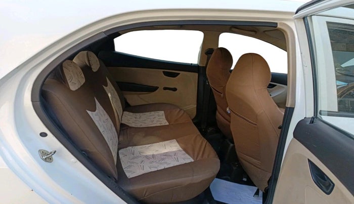 2013 Hyundai Eon ERA +, Petrol, Manual, 1,00,599 km, interior