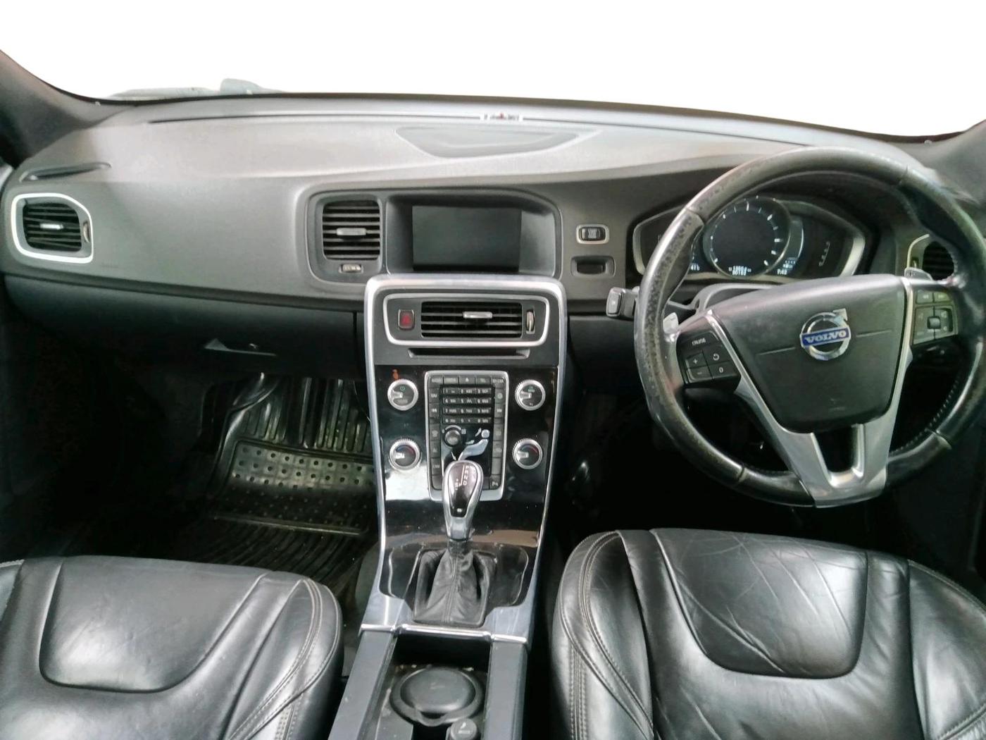 2015 Volvo S60 SUMMUM D5, Diesel, Automatic, 90,192 km, interior