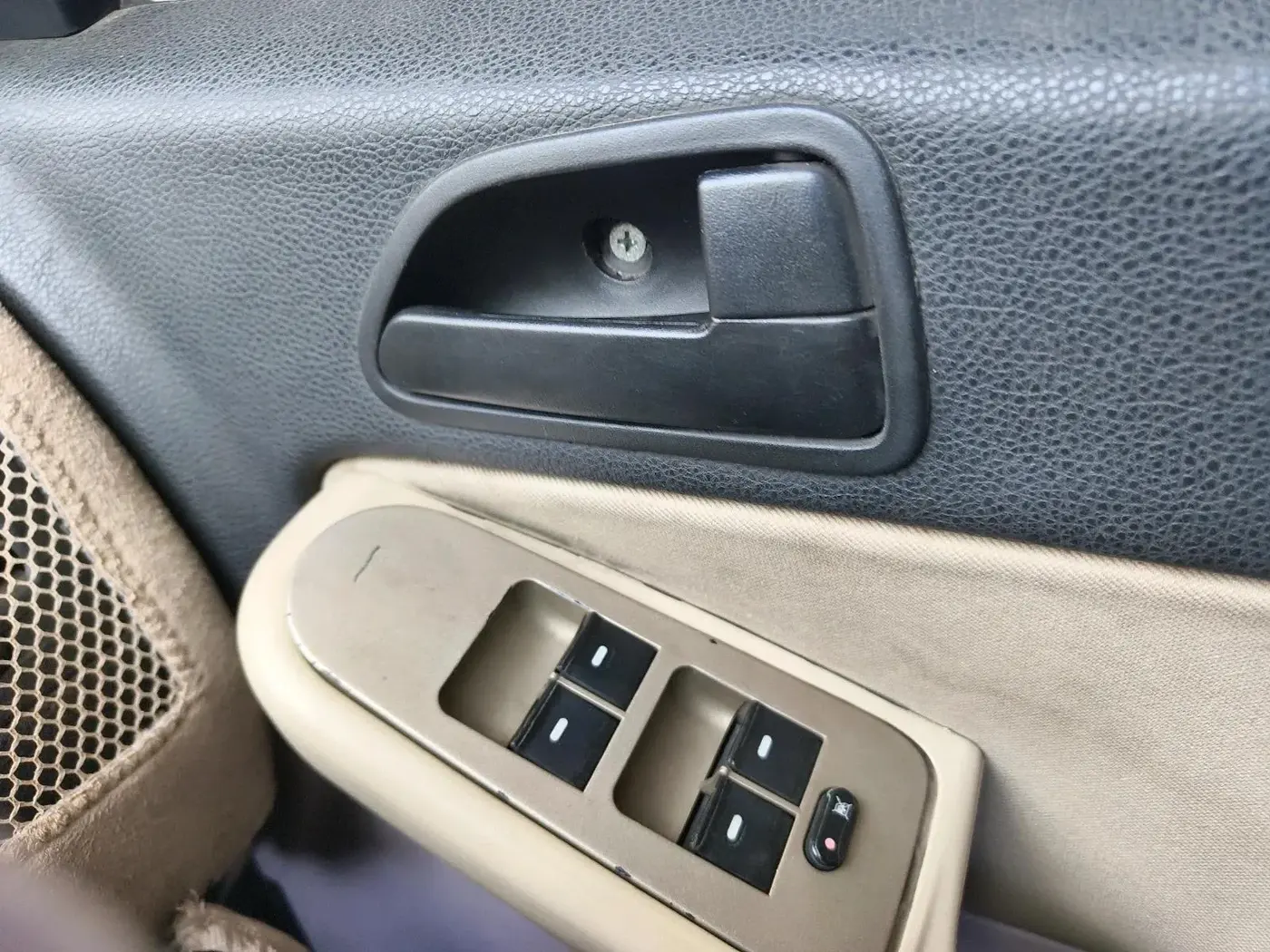 2011 Tata Indica Vista AURA ABS QUADRAJET, Diesel, Manual, 61,000 km, interior