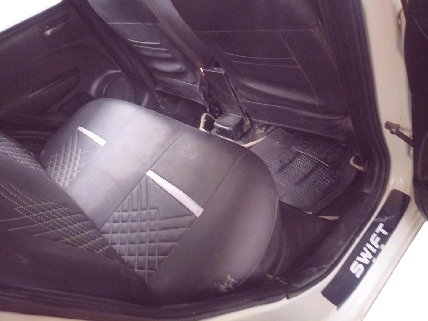2012 Maruti Swift VDI, Diesel, Manual, 1,88,051 km, interior