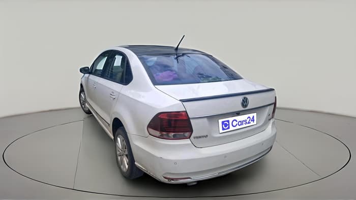 2016 Volkswagen Vento HIGHLINE PETROL AT, Petrol, Automatic, 1,23,752 km, exterior