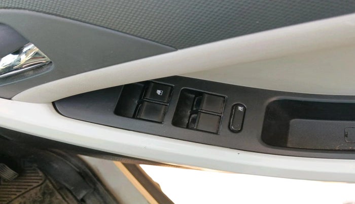 2023 Tata NEXON CREATIVE + 1.5 DIESEL, Diesel, Manual, 39,676 km, interior