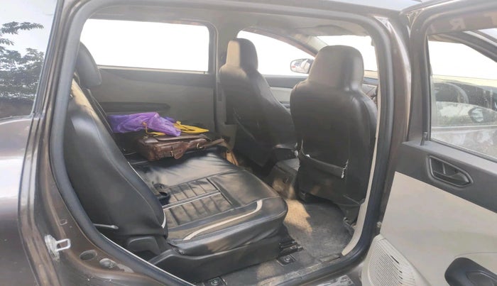 2022 Renault TRIBER RXT, Petrol, Manual, 37,136 km, interior