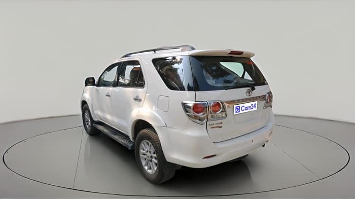 2012 Toyota Fortuner 3.0 4X4 MT, Diesel, Manual, 2,88,381 km, exterior