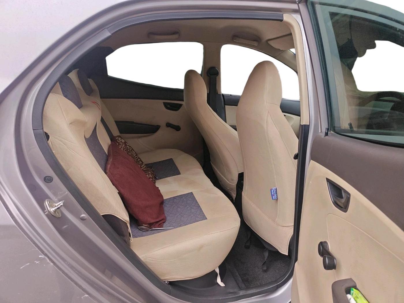 2013 Hyundai Eon MAGNA +, Petrol, Manual, 76,763 km, interior