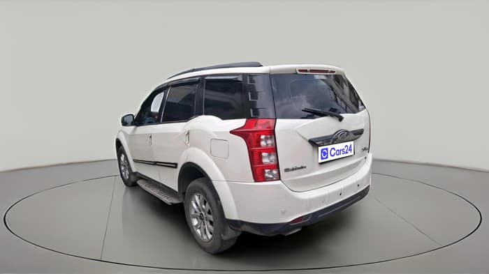 2015 Mahindra XUV500 W10, Diesel, Manual, 1,34,097 km, exterior