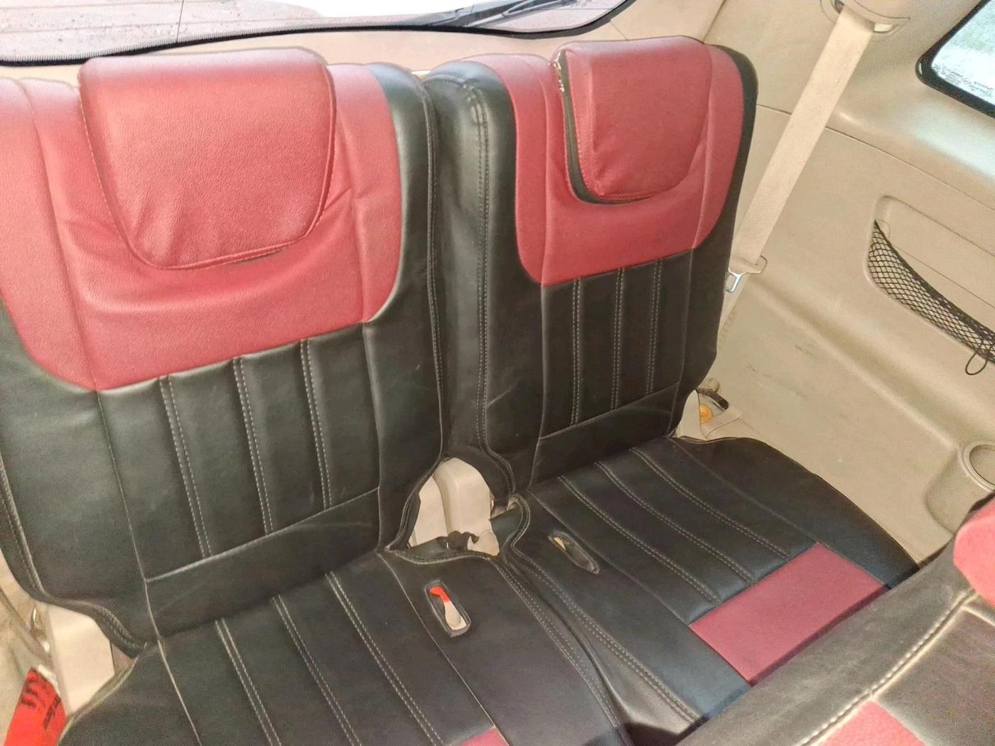 2015 Mahindra XUV500 W10, Diesel, Manual, 1,34,097 km, interior
