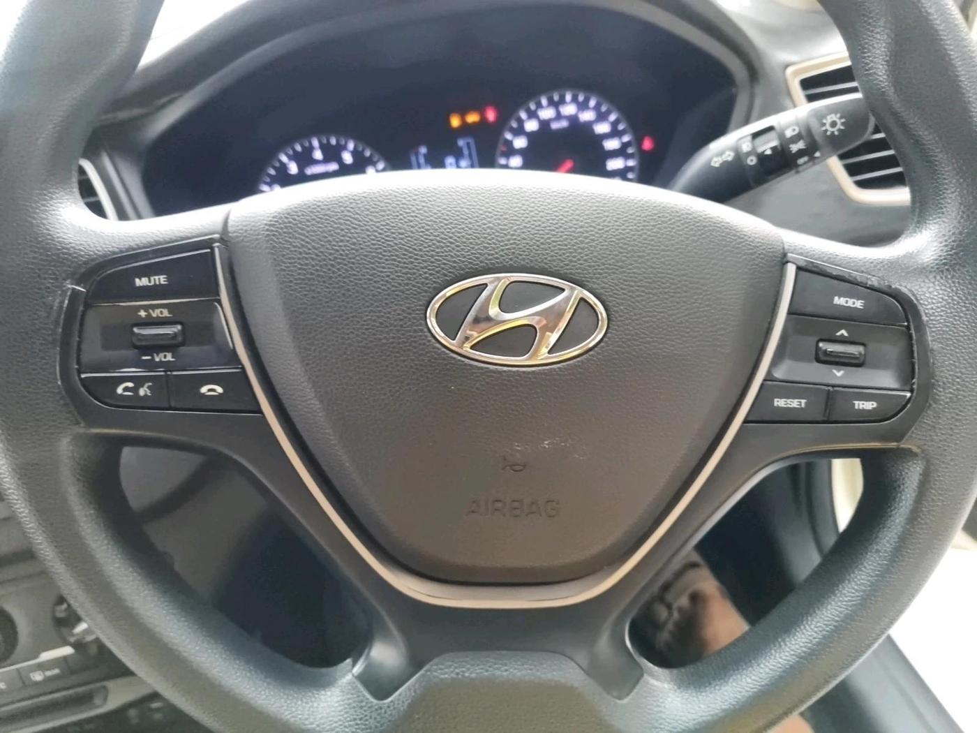 2020 Hyundai Elite i20 SPORTZ PLUS 1.2, Petrol, Manual, 59,590 km, interior