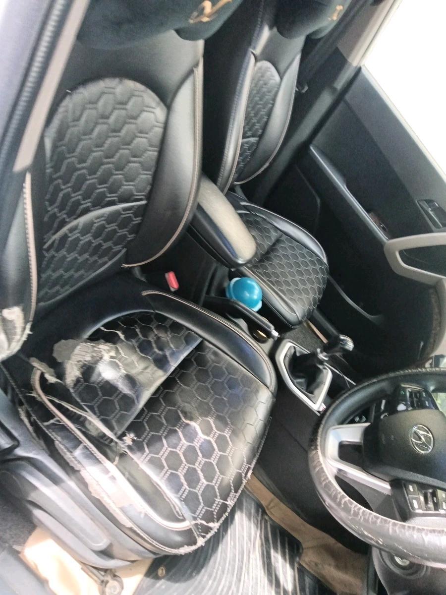2018 Hyundai Creta E PLUS 1.4 DIESEL, Diesel, Manual, 1,29,927 km, interior