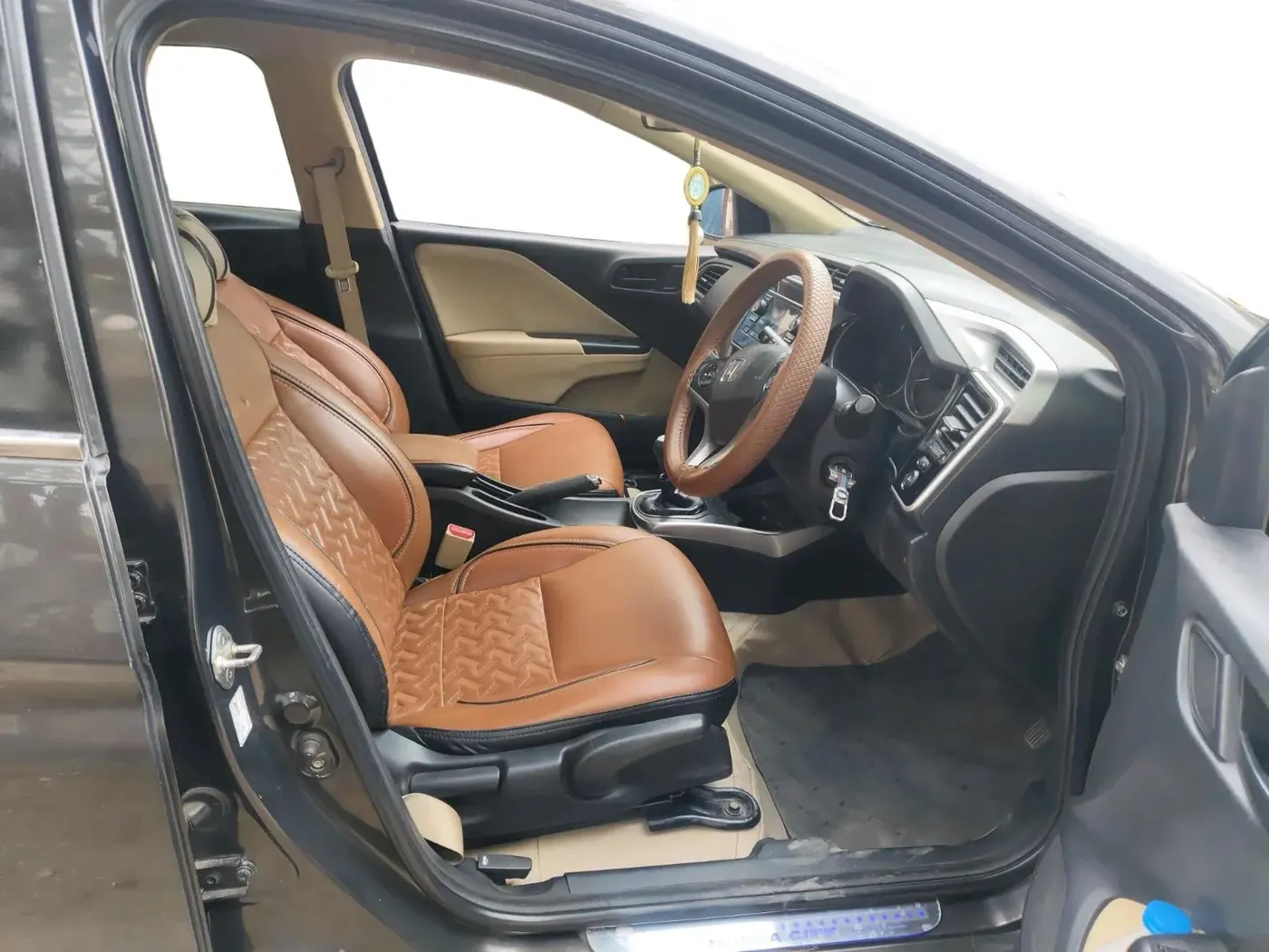 2015 Honda City 1.5L I-DTEC SV, Diesel, Manual, 96,584 km, interior