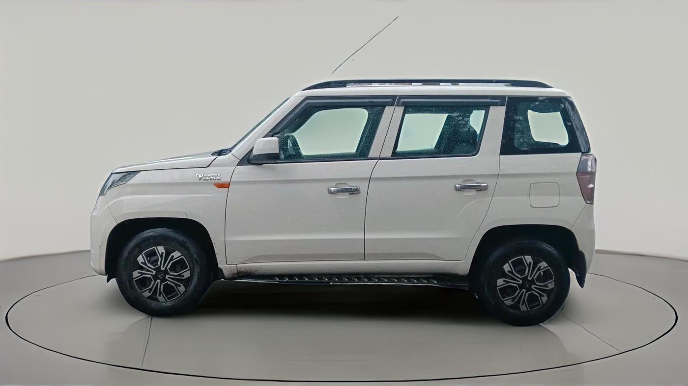 2019 Mahindra TUV300 T6 PLUS, Diesel, Manual, 88,492 km, exterior