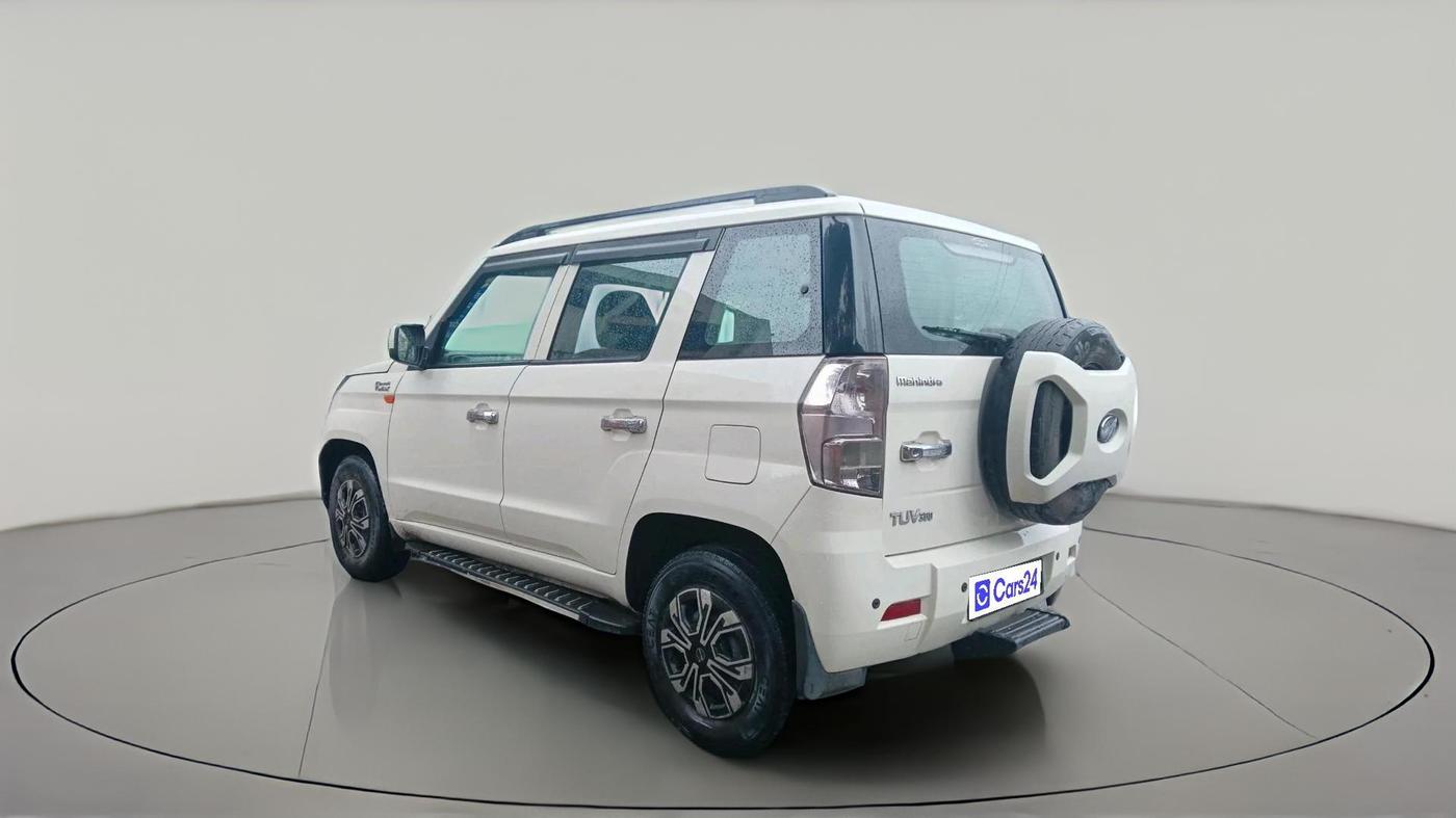 2019 Mahindra TUV300 T6 PLUS, Diesel, Manual, 88,492 km, exterior