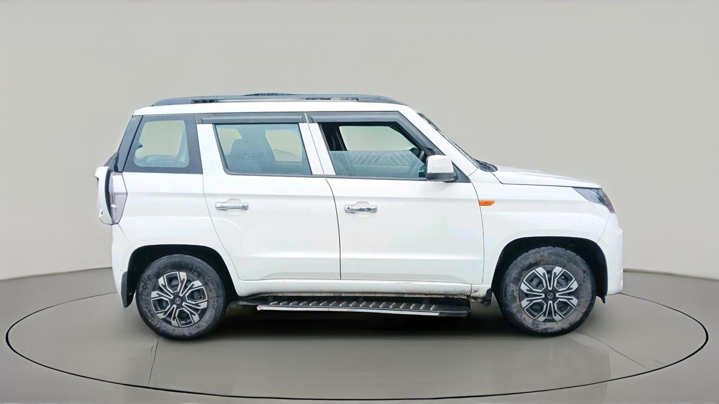 2019 Mahindra TUV300 T6 PLUS, Diesel, Manual, 88,492 km, exterior
