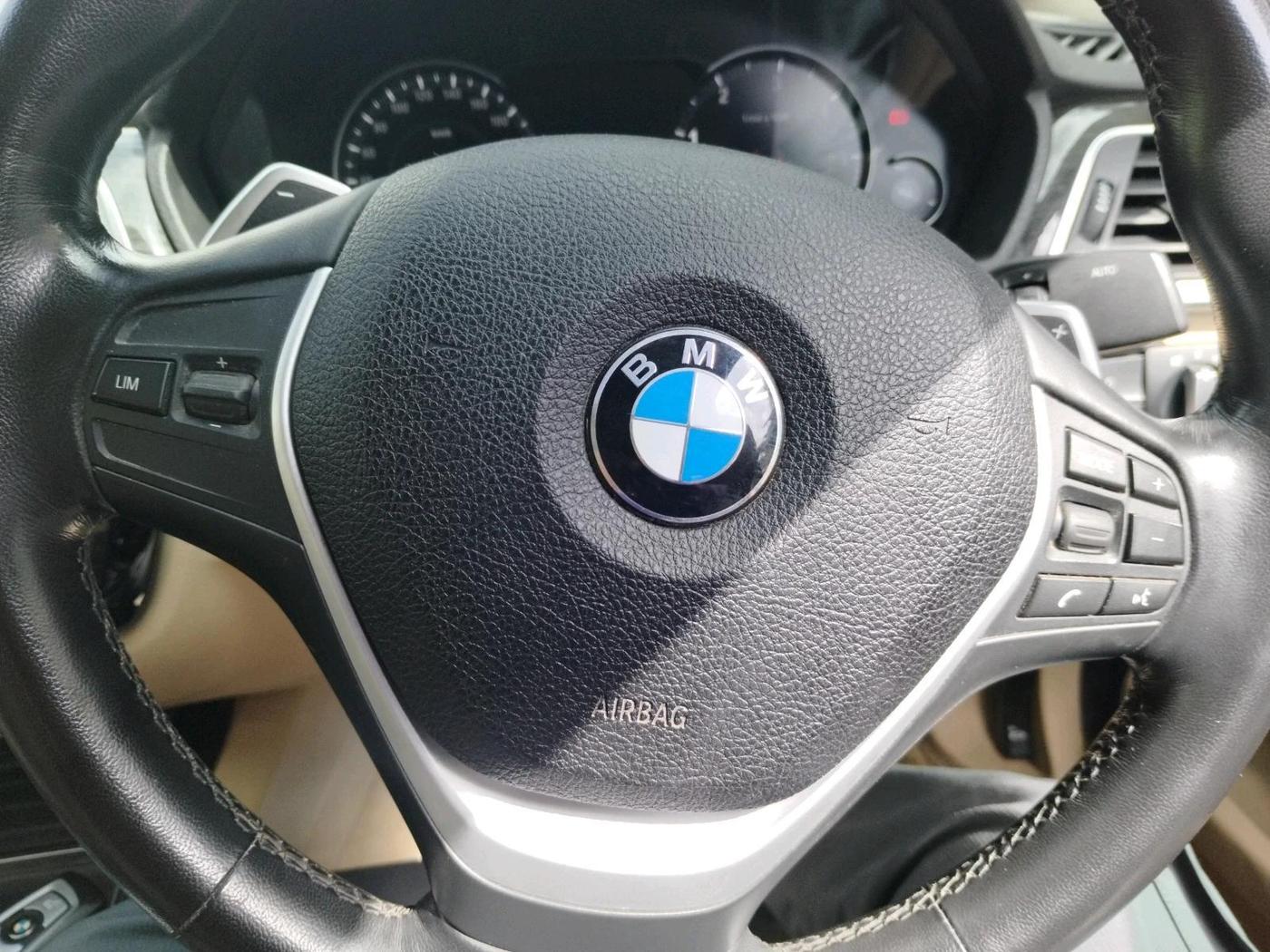 2019 BMW 3 Series  GT 320d Luxury Line, Diesel, Automatic, 96,567 km, interior