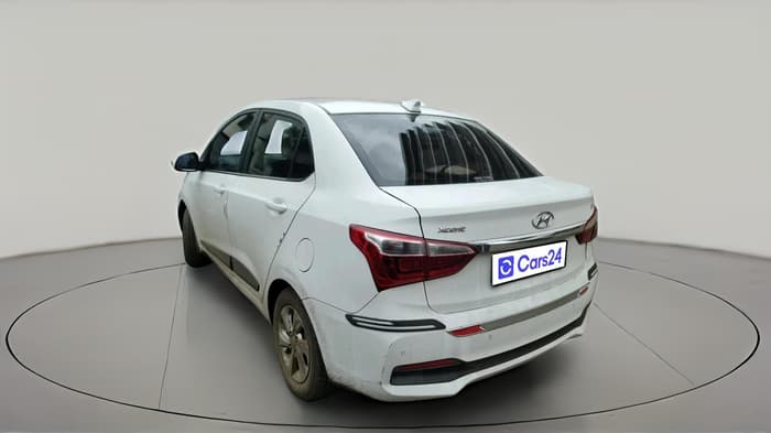 2017 Hyundai Xcent SX 1.2, Petrol, Manual, 1,62,619 km, exterior