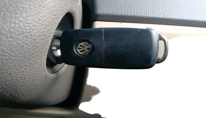 2012 Volkswagen Vento HIGHLINE DIESEL 1.6, Diesel, Manual, 1,66,161 km, interior