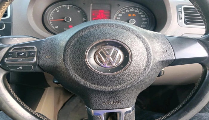 2012 Volkswagen Vento HIGHLINE DIESEL 1.6, Diesel, Manual, 1,66,161 km, interior