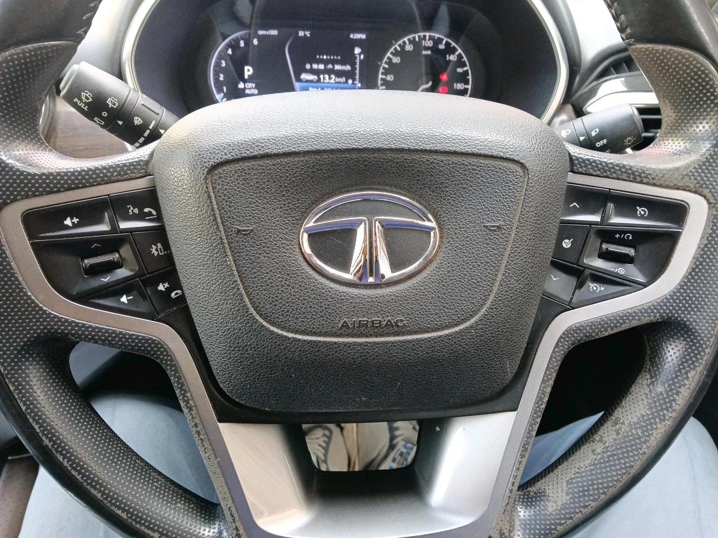 2020 Tata Harrier XZA PLUS 2.0L, Diesel, Automatic, 1,55,425 km, interior