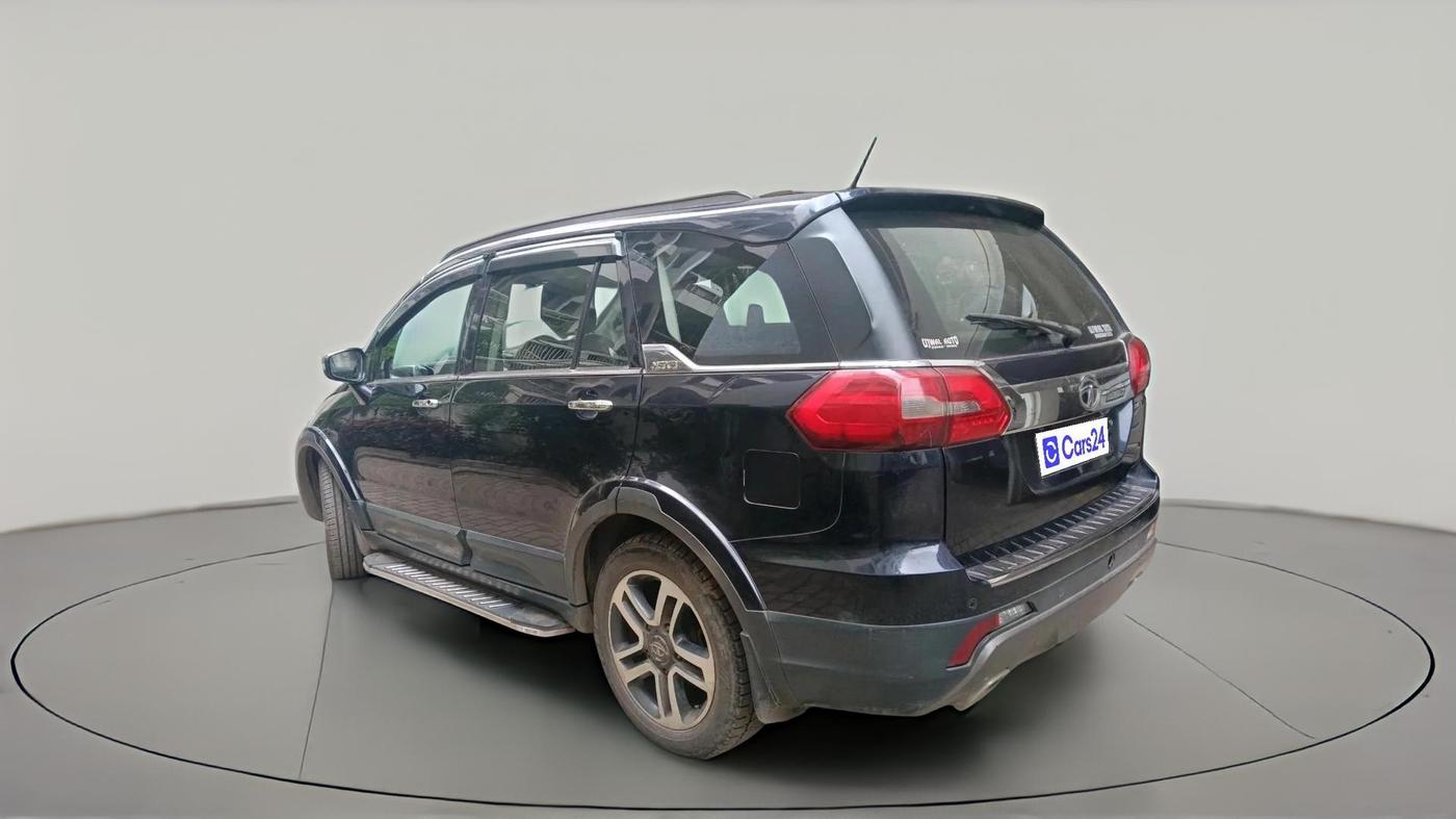 2017 Tata Hexa XTA 4X2 7 STR, Diesel, Automatic, 2,30,892 km, exterior