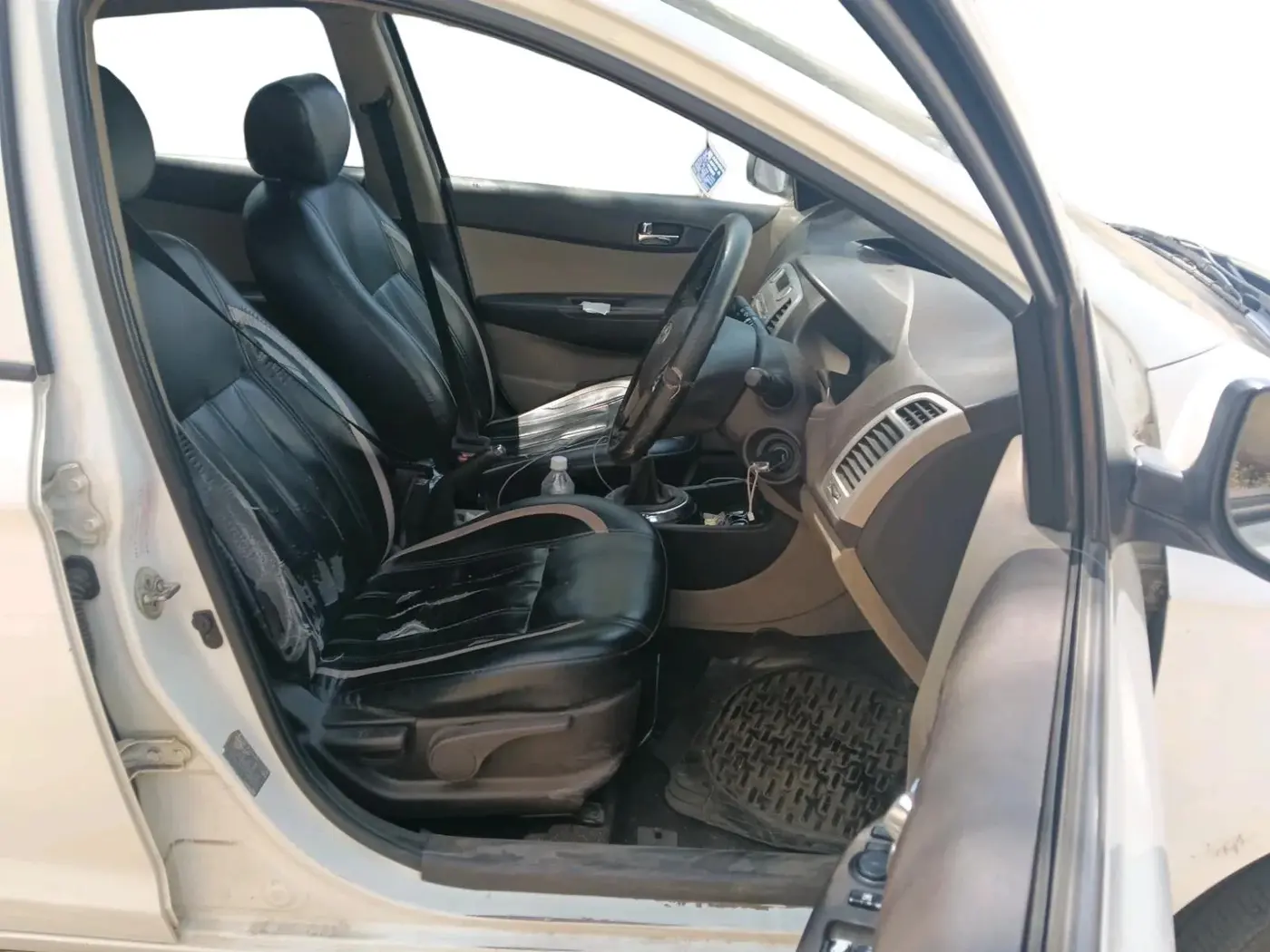 2010 Hyundai i20 ASTA 1.4 CRDI, Diesel, Manual, 2,49,796 km, interior