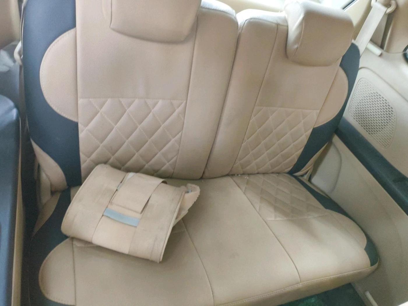 2014 Honda Mobilio 1.5L I-DTEC S, Diesel, Manual, 1,42,206 km, interior