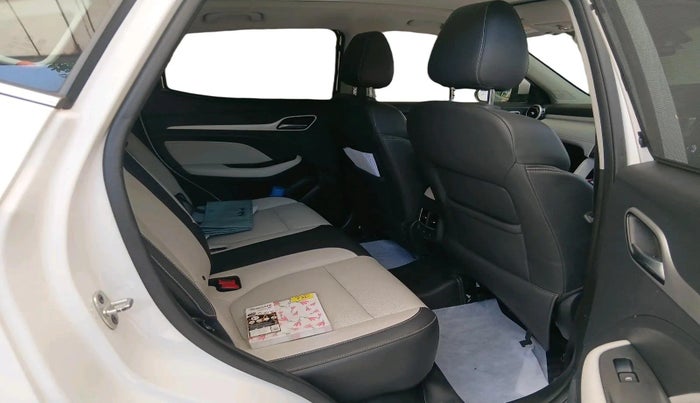 2022 MG ASTOR SHARP 1.5 CVT, Petrol, Automatic, 26,946 km, interior