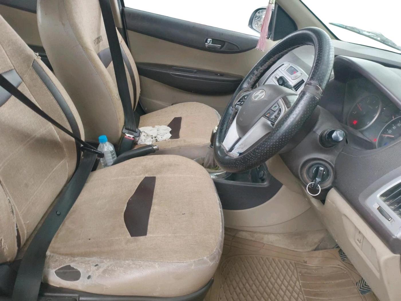 2012 Hyundai i20 ASTA 1.4 CRDI, Diesel, Manual, 2,16,170 km, interior