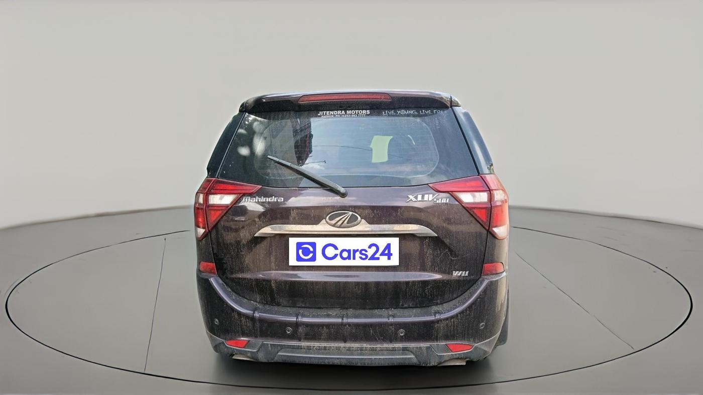 2018 Mahindra XUV500 W11, Diesel, Manual, 1,23,977 km, exterior