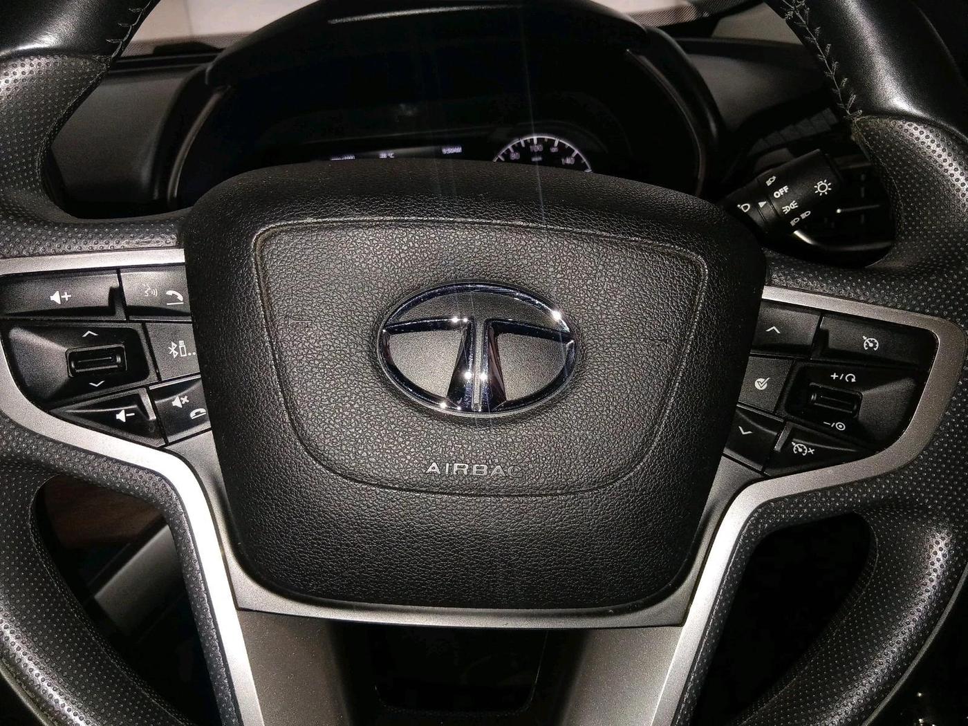 2020 Tata Harrier XZA PLUS 2.0L, Diesel, Automatic, 1,14,059 km, interior