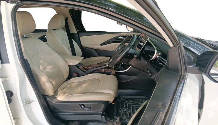 2023 MG HECTOR SHARP PRO 2.0 TURBO DIESEL, Diesel, Manual, 1,12,965 km, interior