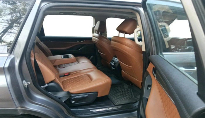 2020 MG GLOSTER SHARP 7 STR 2.0 TWIN TURBO 4WD, Diesel, Automatic, 1,36,640 km, interior