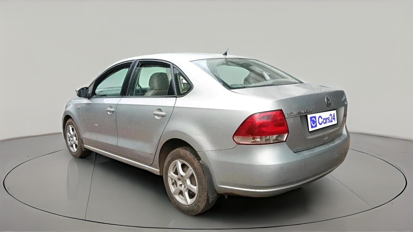 2012 Volkswagen Vento HIGHLINE DIESEL 1.6, Diesel, Manual, 1,66,079 km, exterior
