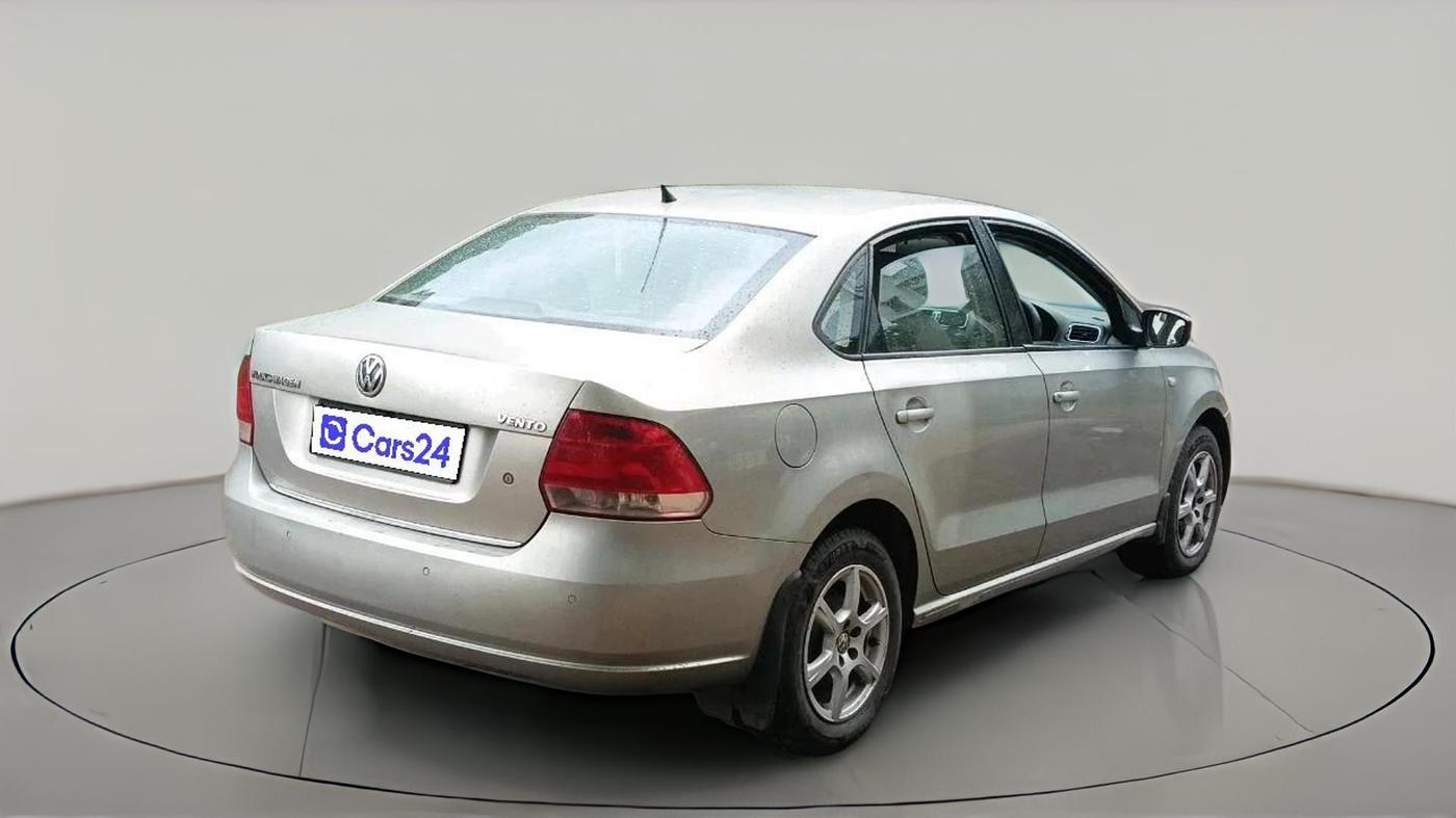 2012 Volkswagen Vento HIGHLINE DIESEL 1.6, Diesel, Manual, 1,66,079 km, exterior