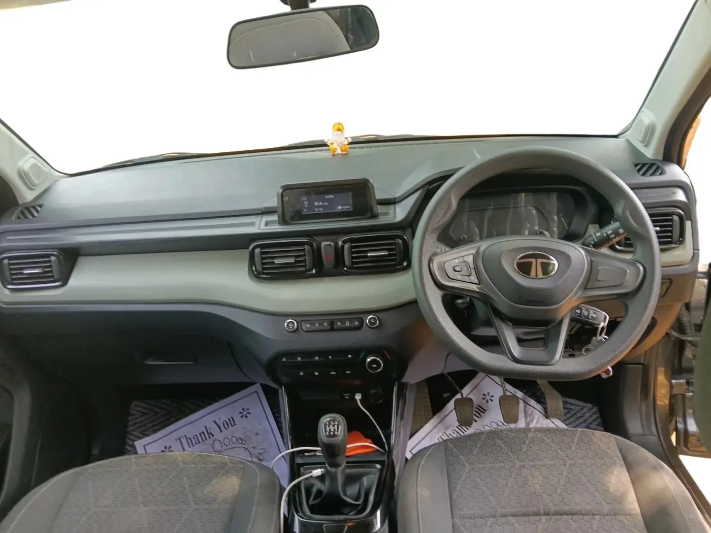 2025 Tata PUNCH ADVENTURE MT, Petrol, Manual, 12,273 km, interior