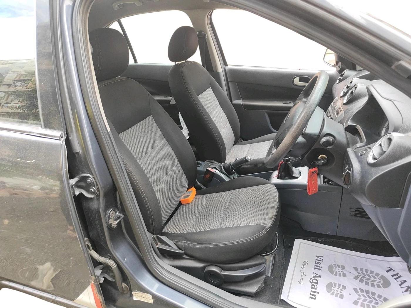 2011 Ford Fiesta EXI 1.4 DIESEL, Diesel, Manual, 1,41,405 km, interior