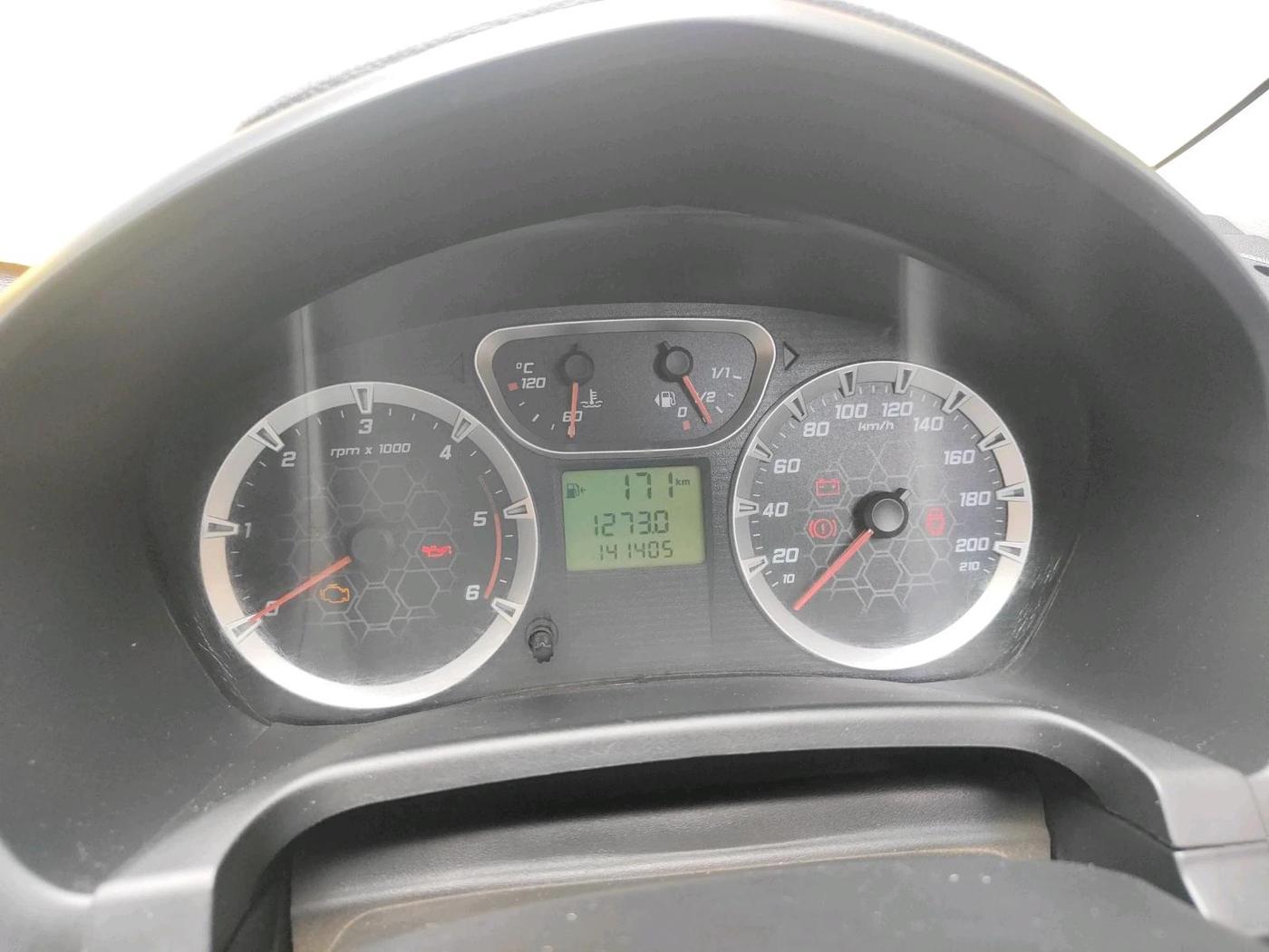 2011 Ford Fiesta EXI 1.4 DIESEL, Diesel, Manual, 1,41,405 km, interior