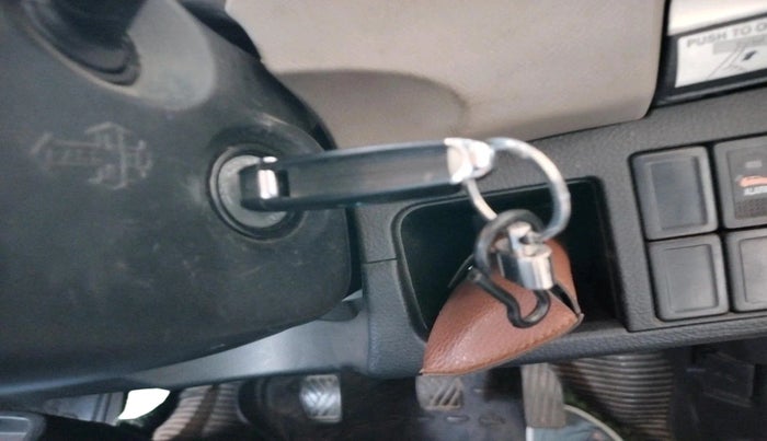 2014 Maruti Wagon R 1.0 VXI, Petrol, Manual, 65,552 km, interior