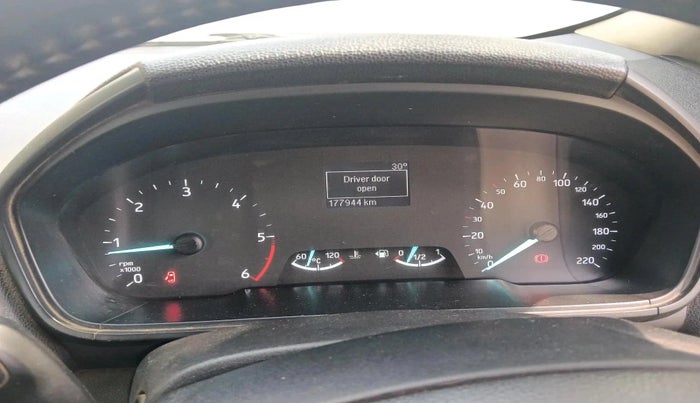 2018 Ford Ecosport TITANIUM + 1.5L DIESEL, Diesel, Manual, 1,77,944 km, interior